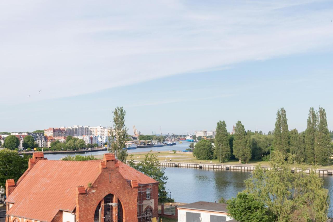 Riverside Apartment With Balcony By Noclegi Renters Свиноуйсьце Экстерьер фото