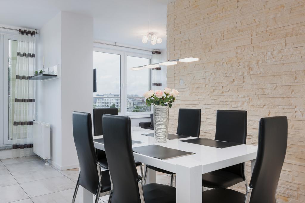 Riverside Apartment With Balcony By Noclegi Renters Свиноуйсьце Экстерьер фото